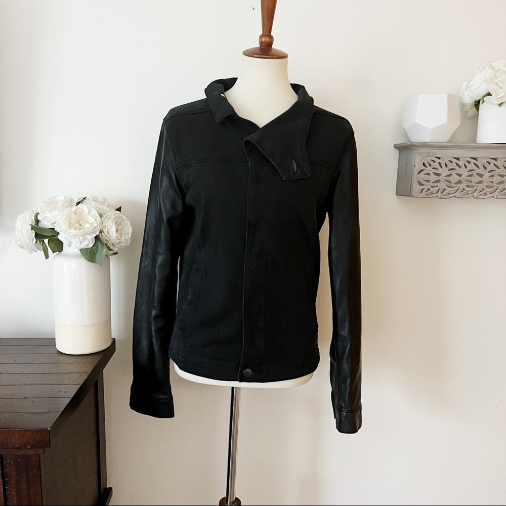 ASOS snap button jean jacket with faux leather sleeves black size extra small